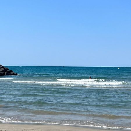 En Front De Mer, Magnifique Appartement 6 Pers. Agde Esterno foto